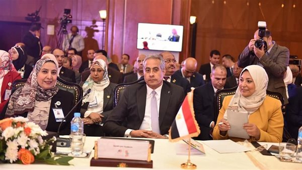 وزير القوى العاملة