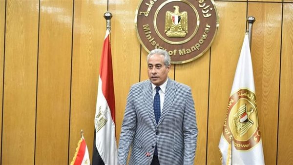 وزير القوى العاملة