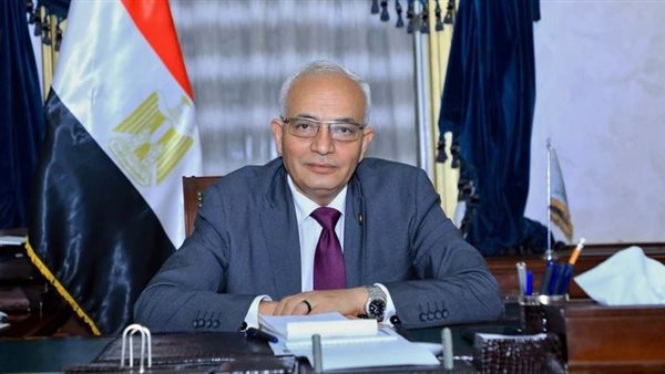 وزير التعليم يعتمد