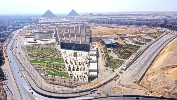 أصول مصر