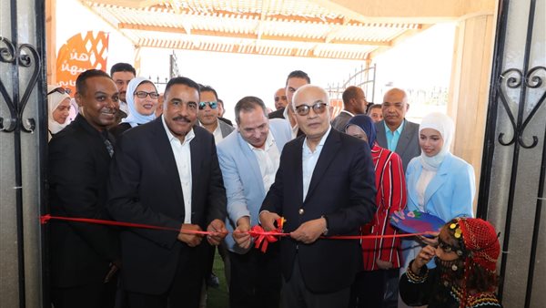 افتتاح المدرسة المصرية
