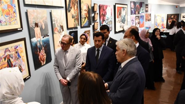 المعرض الفني لطلاب