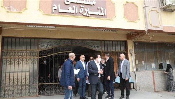 وزير الصحة خلال تفقده