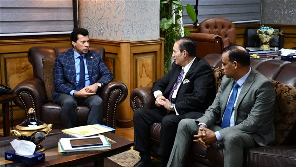 لقاء وزير الشباب