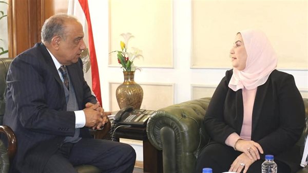 وزيرا قطاع الأعمال