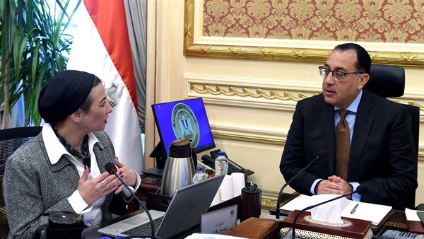 رئيس الوزراء يتابع