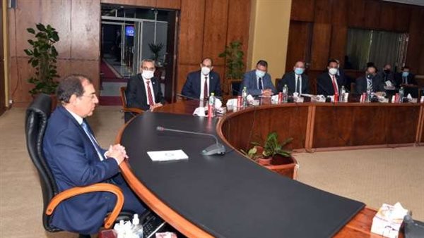 وزير البترول طارق