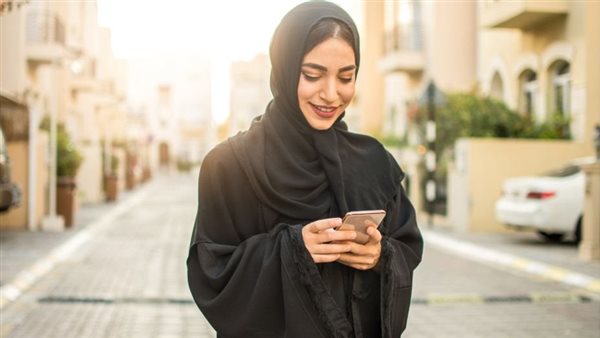 مجموعة e& تتعاون