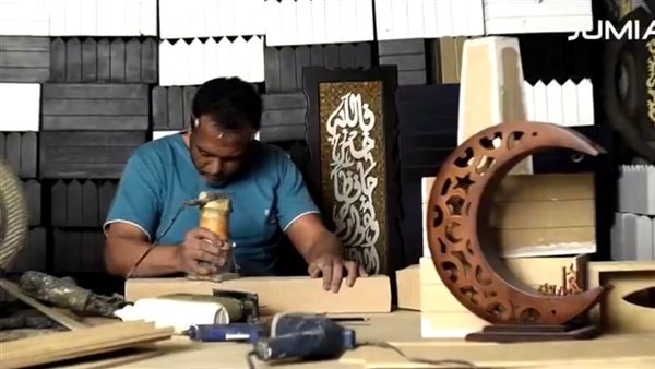 جوميا تشارك في معرض