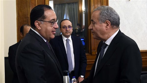 رئيس الوزراء ووزير