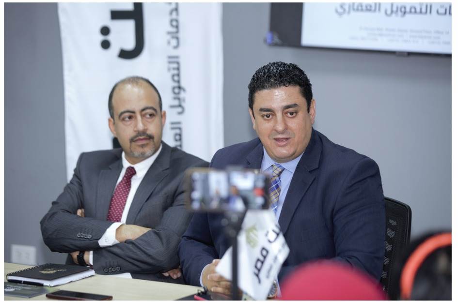 ا. محمد سمير و د. م طارق الغمراوي اثناء المؤتمر الصحفي