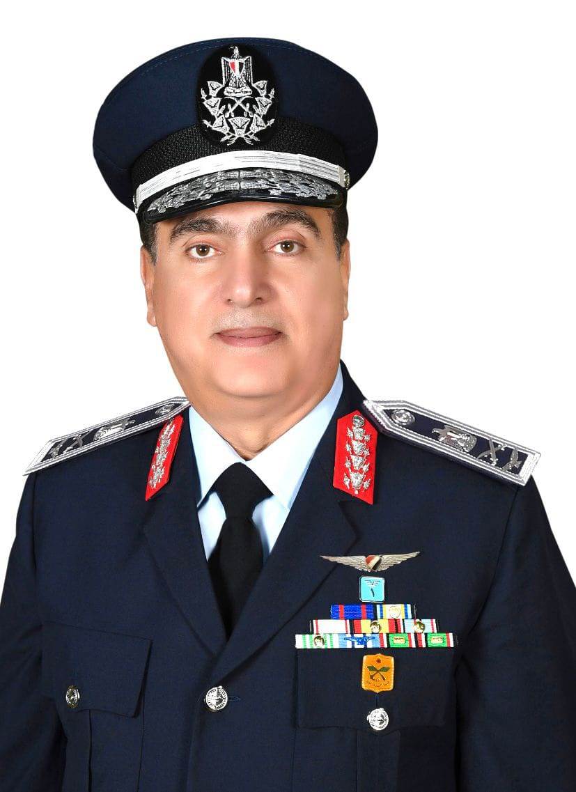 الفريق محمود فؤاد عبد الجواد قائد القوات الجوية المصرية