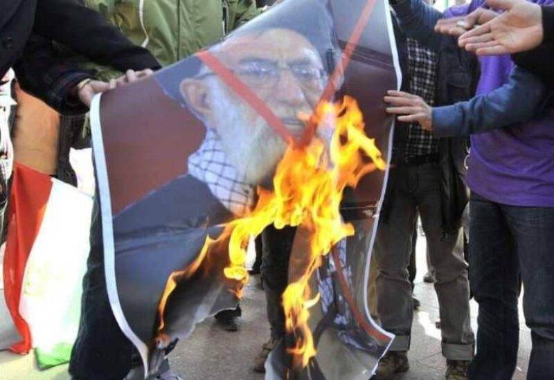  "بداية النهاية".. دعوات لتظاهرات جديدة في إيران